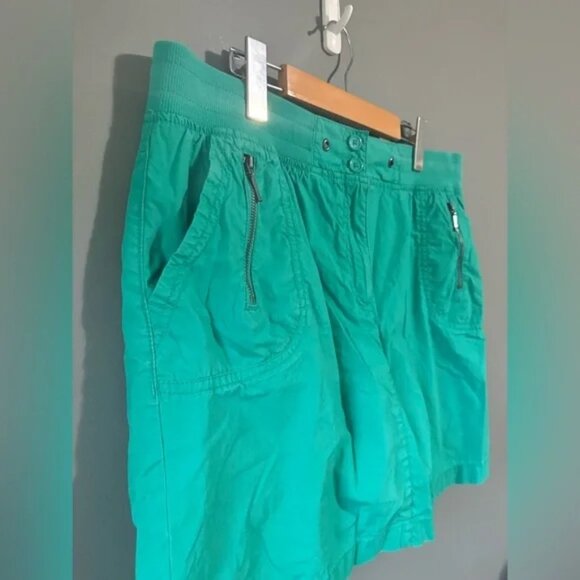 Reitmans size 13 Women's Green Skort, tennis, summer pockets, 100% cotton - Picture 7 of 7